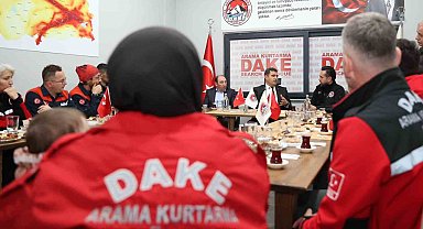 Vali Aslan'dan DAKE üyeleriyle bir araya geldi