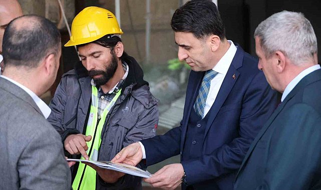 Vali Aygöl, tarihi Mehmet Paşa Kervansarayı'nda incelemelerde bulundu