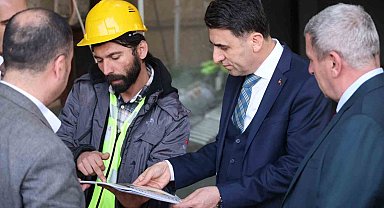 Vali Aygöl, tarihi Mehmet Paşa Kervansarayı'nda incelemelerde bulundu