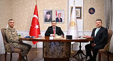 Vali Çiftçi güvenlik zirvesine katıldı
