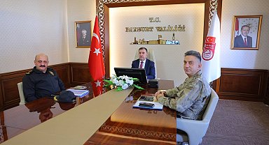 Vali Eldivan VKS üzerinden seçim güvenliği toplantısına katıldı