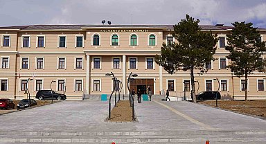 Varto Kaymakamlığının yeni binası hizmete açıldı