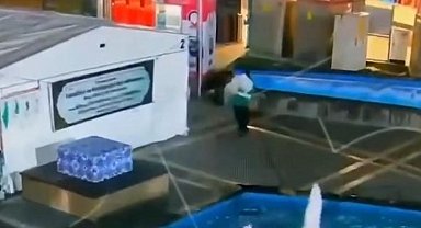 Vicdansızlığın böylesi: Filistinliler için toplanan yardım parasını çaldı