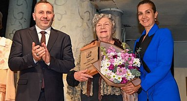 Yalova'da "Veda" oyunu tam not aldı