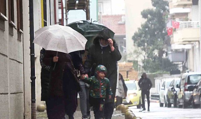 Yalova'da sağanak yağış