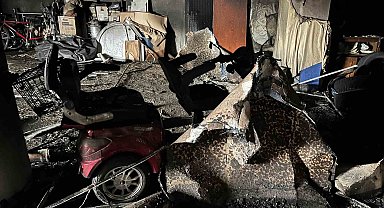 Yangında kullanılamaz hale gelen 3 bloklu apartman tahliye ediliyor