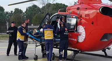 Yaşlı kadın ambulans helikopterle hastaneye sevk edildi