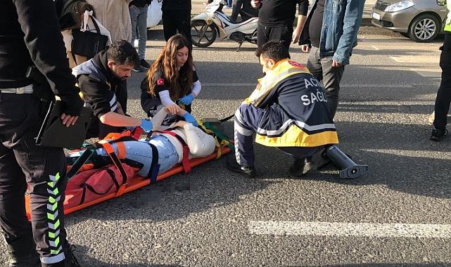 Yaya geçidinde otomobilin çarptığı yayanın ayağı kırıldı