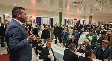 Yeniceliler Özkan Çetinkaya'yı bağrına bastı