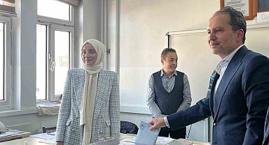 Yeniden Refah Partisi lider Erbakan, oyunu Ankara'da kullandı