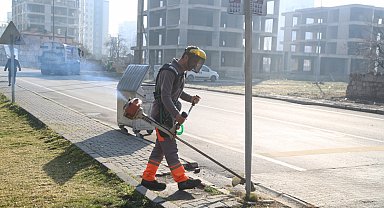 Yıldırım Beyazıt Mahallesi'nde toplu temizlik çalışması yapıldı