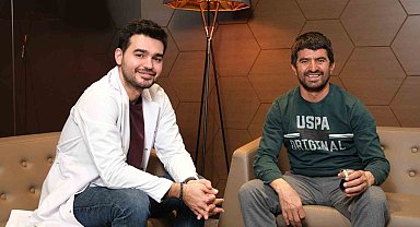 Yıllar sonra ilk kez kendi başına çay içebildi