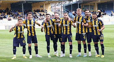 Yılmaz Vural yönetimindeki Menemen FK'dan galibiyet serisi
