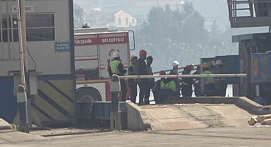Yük gemisinde yangın: 5 kişi dumandan etkilendi