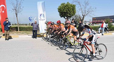 Yunusemre'de bisikletçiler madalya için pedal çevirdi
