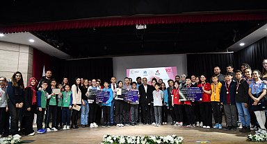 Yunusemre'de Fen Bilgisi Şampiyonu İsa Artunç Ortaokulu oldu