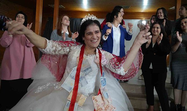 Zihinsel engelli depremzede Meltem'in 'gelinlik giyme' hayali gerçek oldu