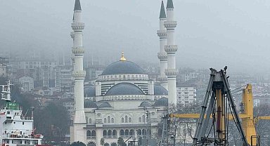 Zonguldak'ın yüksek kesimlerinde sis etkili oldu