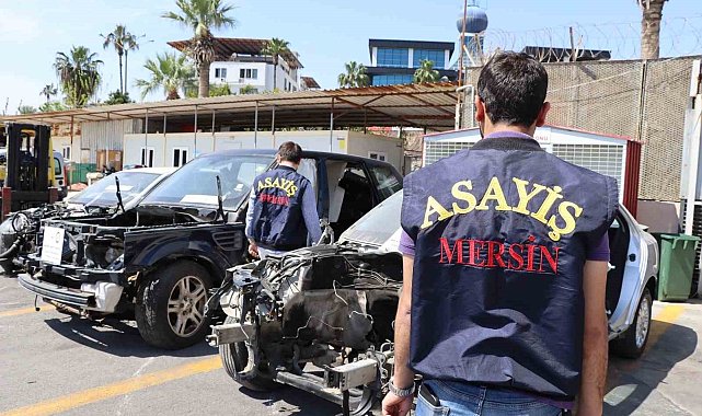 10 milyonluk lüks araçlar ele geçirildi: Yedek parça için kaçak getirilmiş