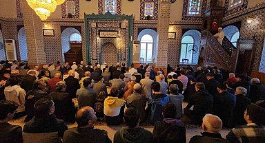 11 ayın sultanı Ramazan, bayram namazıyla uğurlandı