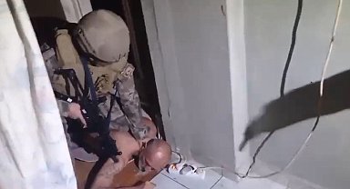 15 yıl kesinleşmiş hapis cezası vardı: Deldiği duvardan kaçmaya çalıştı