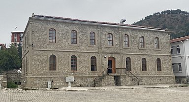 150 yıllık tarihi Redif Kışlası kültür merkezi oldu