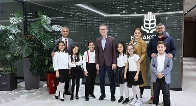 23 Nisan'da Başakşehir'de başkanlık koltuğuna oturan Hikmet'ten Filistin mesajı