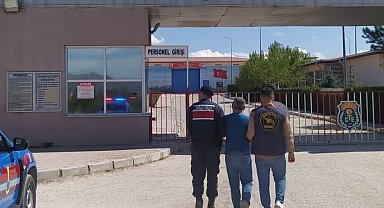 4 yıl 9 ay hapis cezası bulunan şahsı jandarma yakaladı