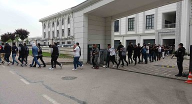 52 milyonluk para trafiği ortaya çıkmıştı: Zanlılar adliyeye sevk edildi
