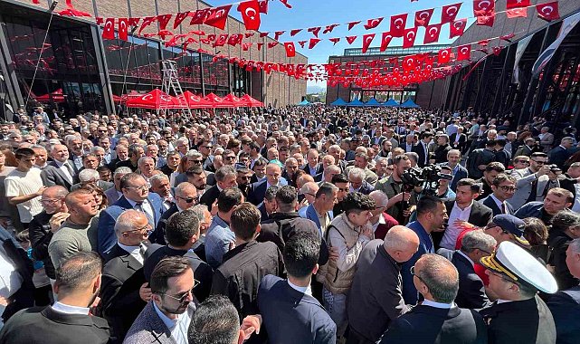 7'den 70'e kentin tüm paydaşları bayramlaştı : İsrail'e ortak tepki