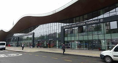 9 günlük resmi tatilin son gününde Trabzon Şehirlerarası Otobüs Terminali'nde yoğunluk yaşandı