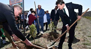 Adalet Ormanı büyümeye devam ediyor