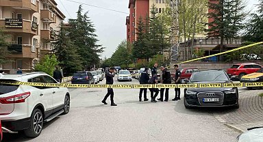Adliye çıkışında silahlı ve bıçaklı kavga: 2 yaralı