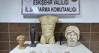 Afyonkarahisar'dan Eskişehir'e müşteri aramaya gelen tarihi eser kaçakçısı yakalandı