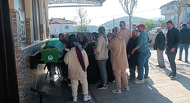 Aile katliamında karı-koca son yolculuklarına uğurlandılar
