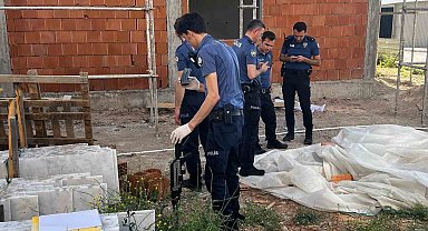 Ailesine kızıp inşaata girdi, tüfekle etrafa rastgele ateş etti