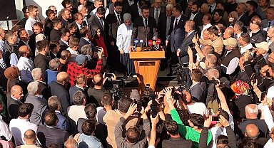 AK Partili belediye başkanının ilk icraatı turnikeleri kaldırmak oldu