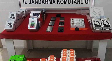 Aksaray'da kaçak telefoncuya jandarma baskını