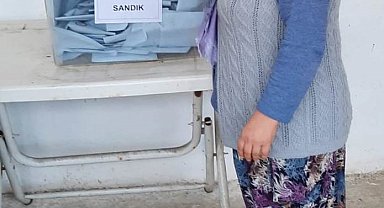 Alaşehir'in ilk kadın muhtarı Emine Dönertaş oldu