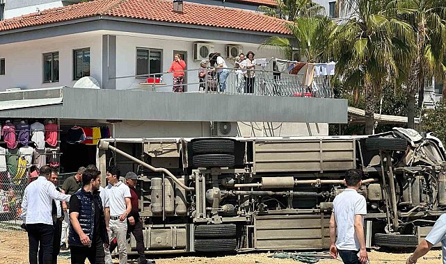 Antalya'da feci kaza: 29 yaralı