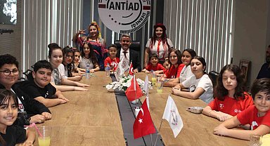 ANTİAD'dan çocuk meclisi