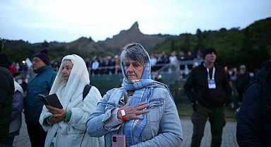 Anzaklar 'Şafak Ayini' ile atalarını andı