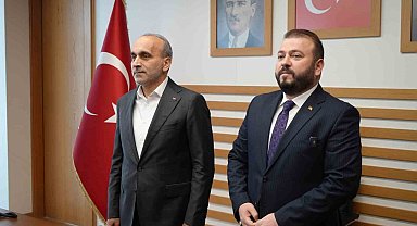 Arnavutköy Belediyesi'nde devir teslim töreni: Mustafa Candaroğlu göreve başladı