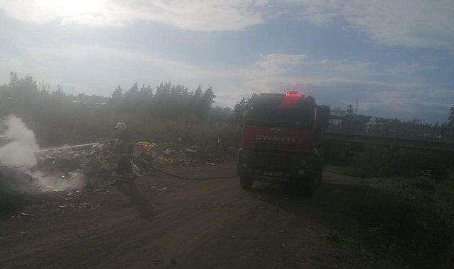 Arsuz'da çöplük alanda yangın çıktı