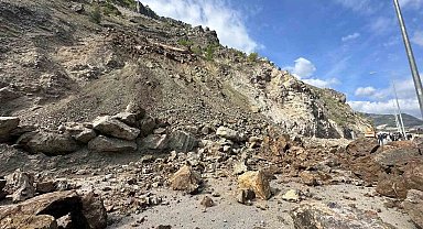 Artvin-Yusufeli karayolu heyelan nedeniyle ulaşıma kapandı