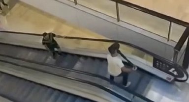 Avustralya'da bıçaklı saldırgana meydan okuyan Fransa vatandaşına süresiz vize