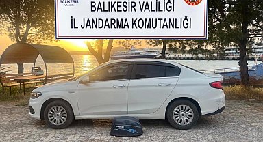 Ayvalık'ta 29 düzensiz göçmen ve 2 organizatör yakalandı