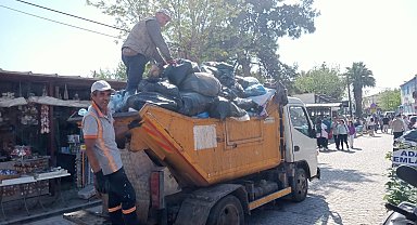 Ayvalık'ta, bayram tatilinde yaklaşık 15 bin ton çöp toplandı