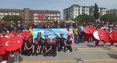 Bafra ve Alaçam'da 23 Nisan coşkuyla kutlandı