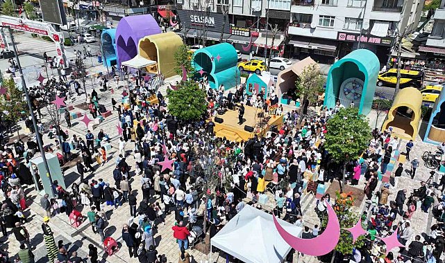 Bağcılar'da çocuklara özel 'bayram' eğlencesi